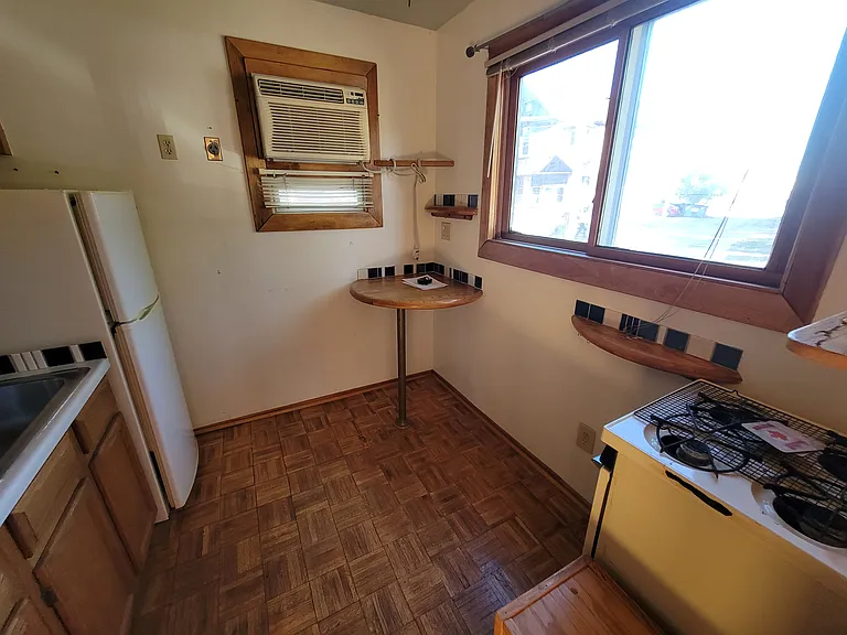 898 Raymond Ave #1 — Photo 13