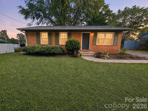 127 Northview Dorsey St, Rutherfordton, NC 28139