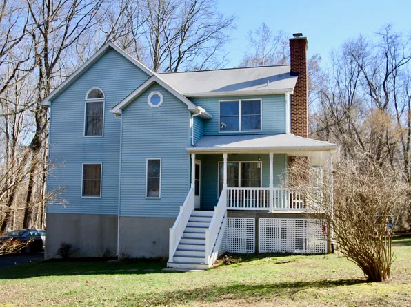 1550 Primrose Ln, Huntingtown, MD 20639