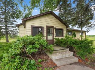 1280 Garfield Rd S, Traverse City, MI 49696