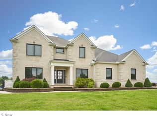 4811 Brower Tree Ln, Kent, OH 44240