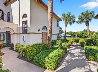5203 Europa Dr APT M, Boynton Beach, FL 33437