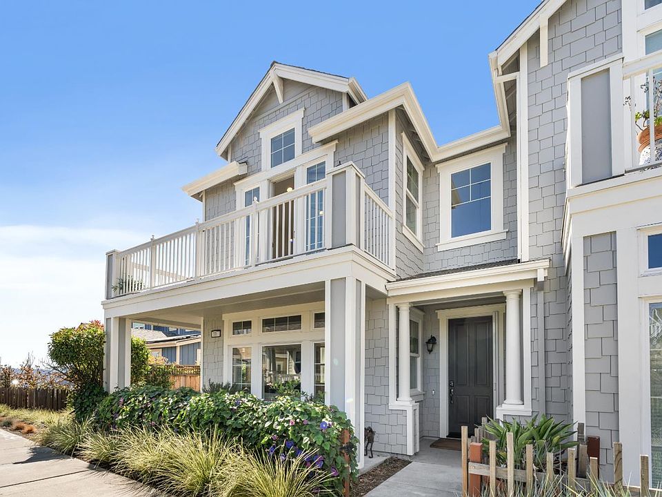 1st image of 11 Bayharbor Way