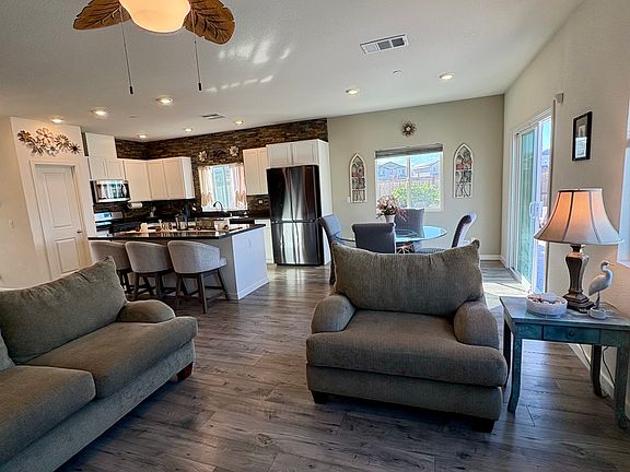 5th image of 10831 Larboard Ct