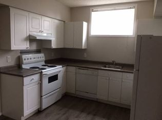 106 McLeod Ave #1A, Spruce Grove, AB T7X2H8