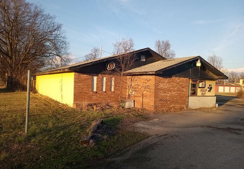 402 W Railroad St, Gideon, MO 63848 Zillow