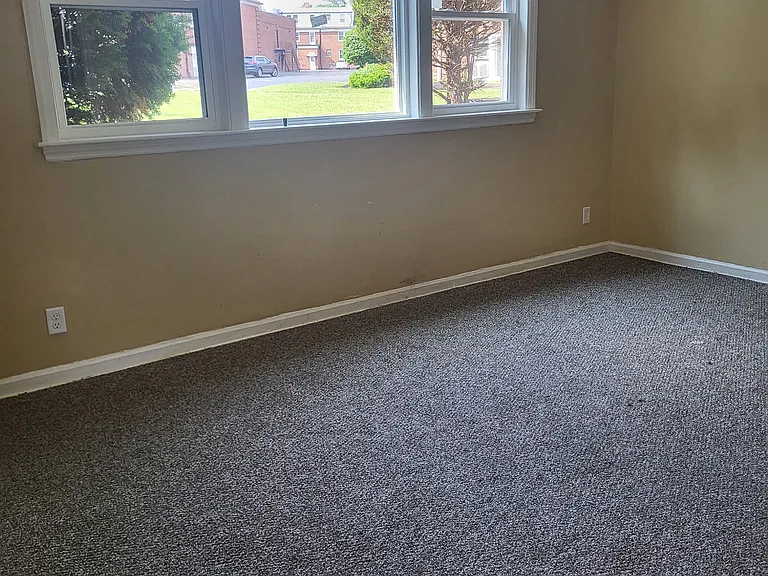 328 Highland Pkwy #2 — Photo 4
