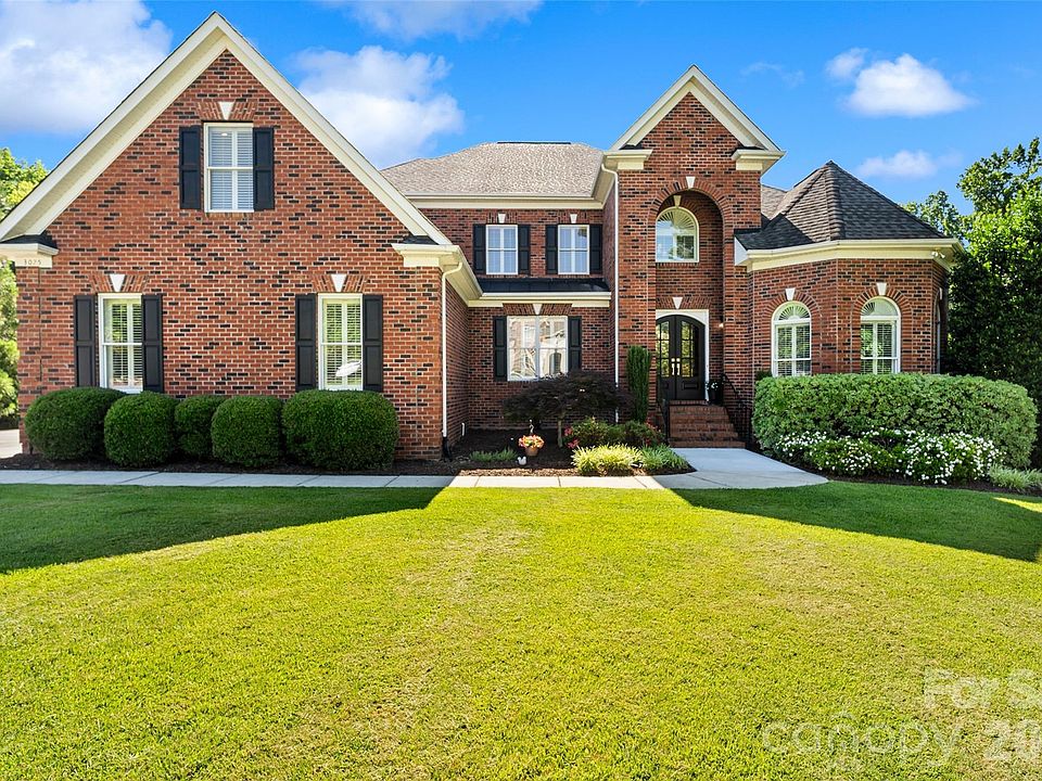 1st image of 3025 Harlinsdale Dr #50