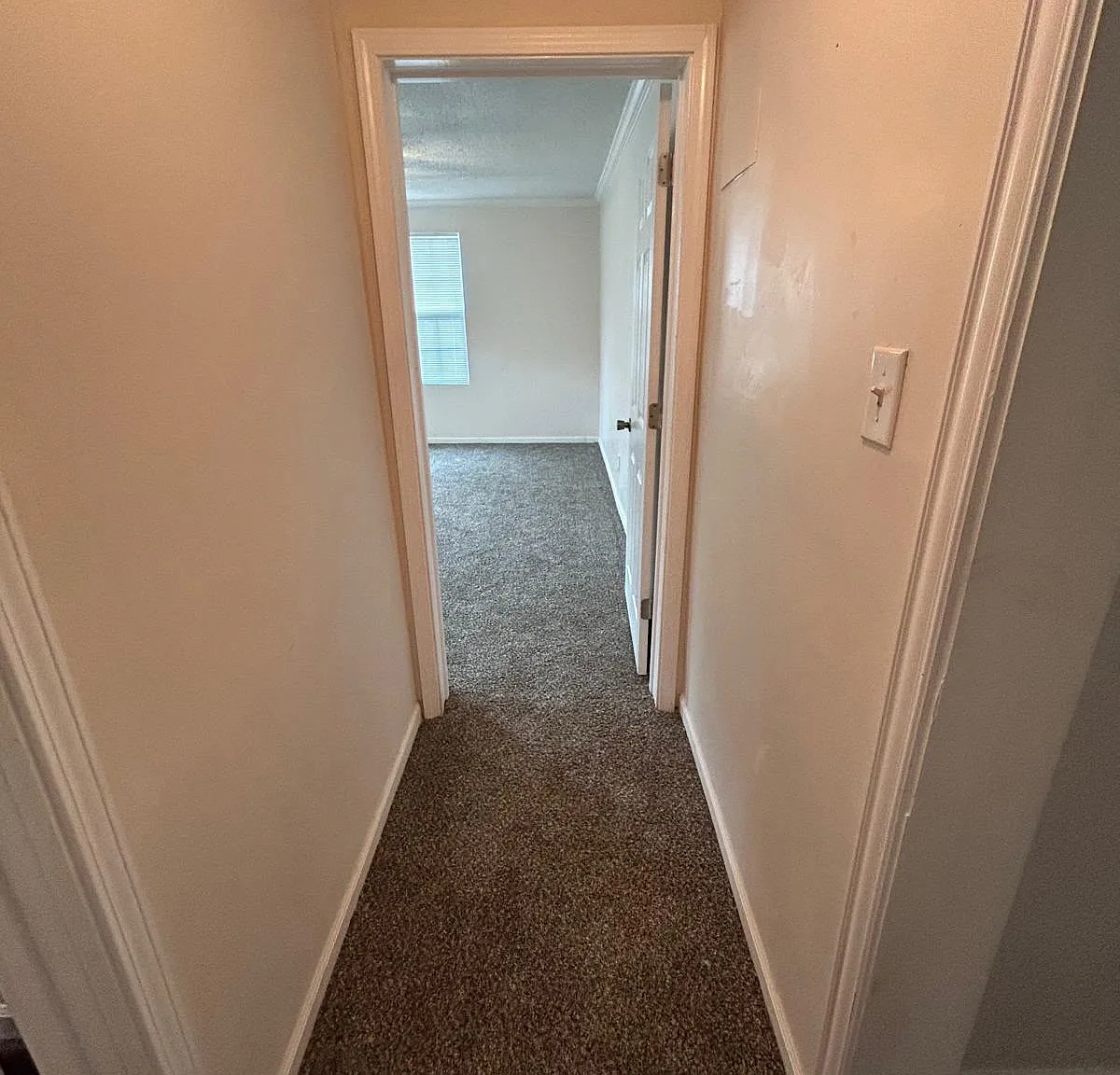 625 E Melton St — Photo 4