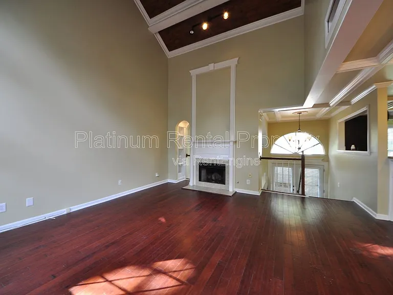 2198 Goodwood Blvd SE — Photo 13