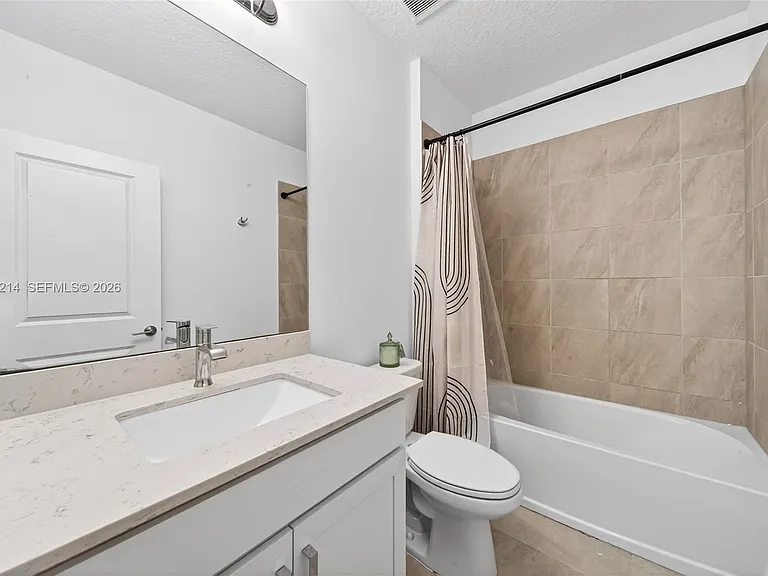4349 Veleiros Ave — Photo 15