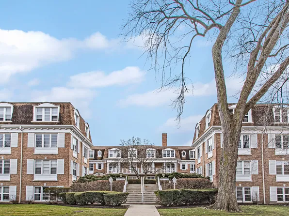 2234 Central St APT 2, Evanston, IL 60201