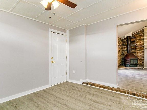 5th image of 808 Holbrook Cir