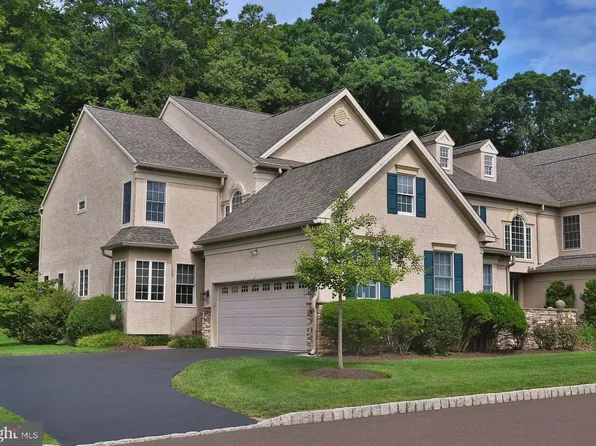 24 Morgan Hill Dr, Doylestown, PA 18901