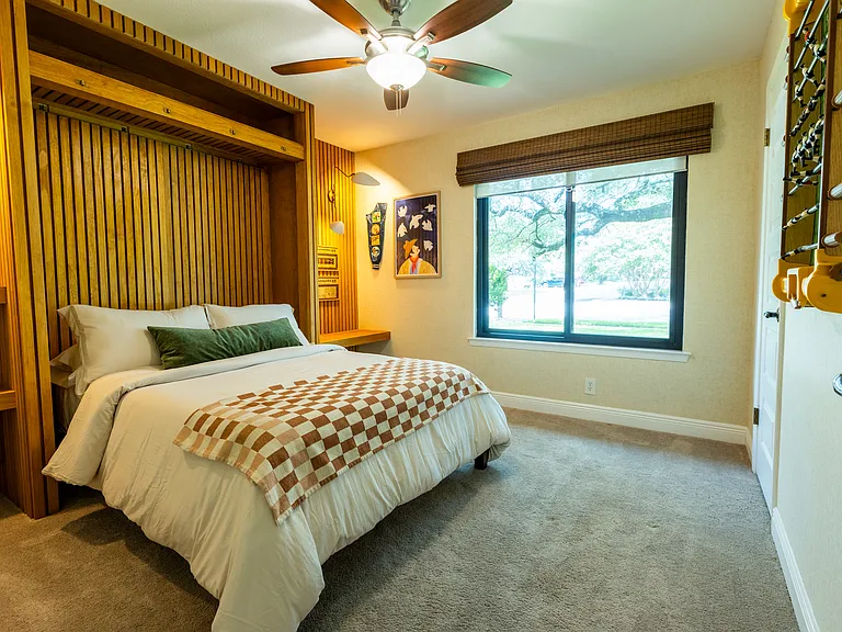 12609 Silver Creek Dr — Photo 21