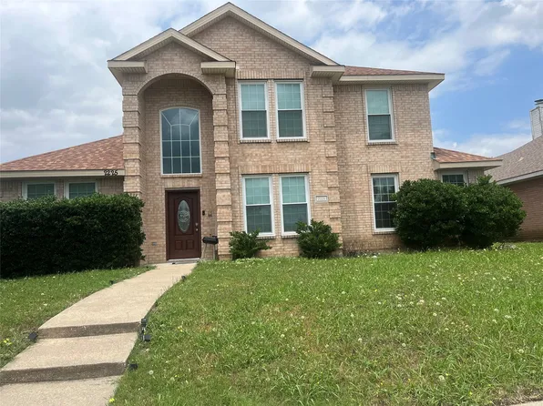 2225 W Appaloosa Dr, Lancaster, TX 75146