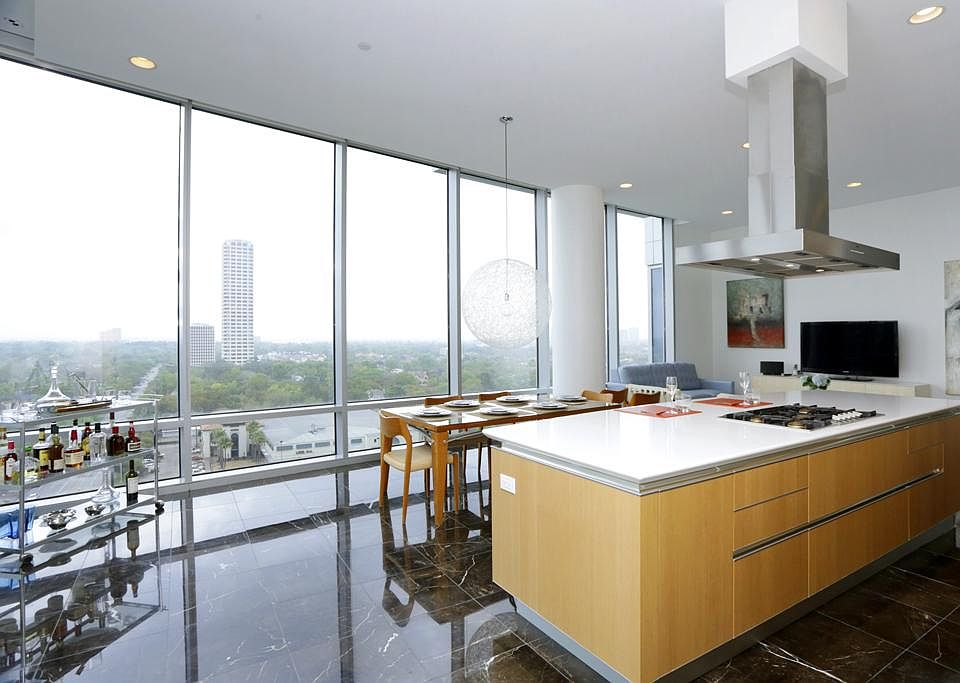 1st image of 2727 Kirby Dr APT 12D
