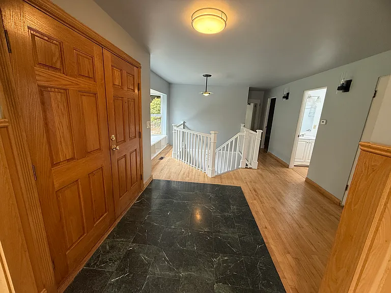 10702 SE 3rd St — Photo 6