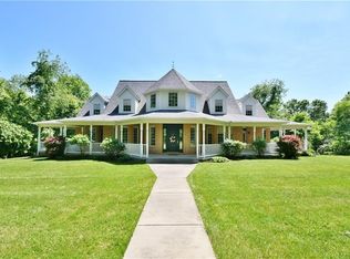 154 Cashdollar Rd, Mars, PA 16046