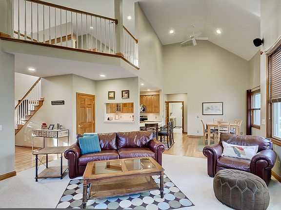 5th image of 13594 Violet Meadows Blvd NW