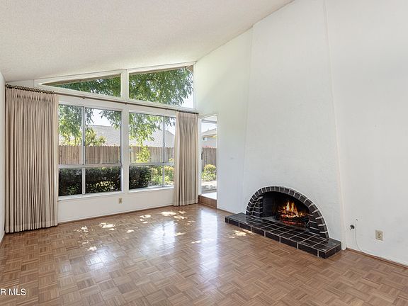 5th image of 290 W Avenida De Los Arboles