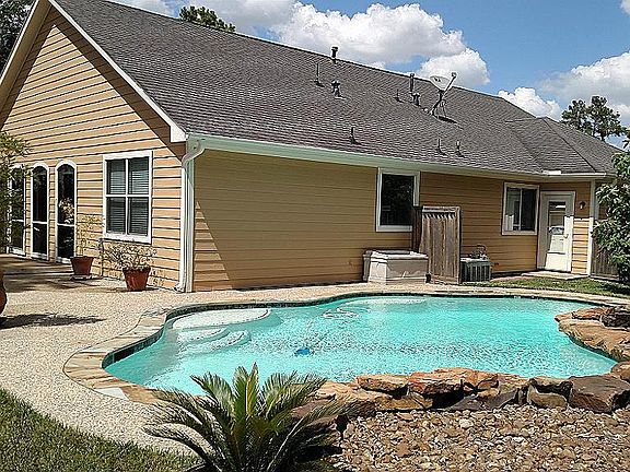 4th image of 12907 Tall Spruce Dr