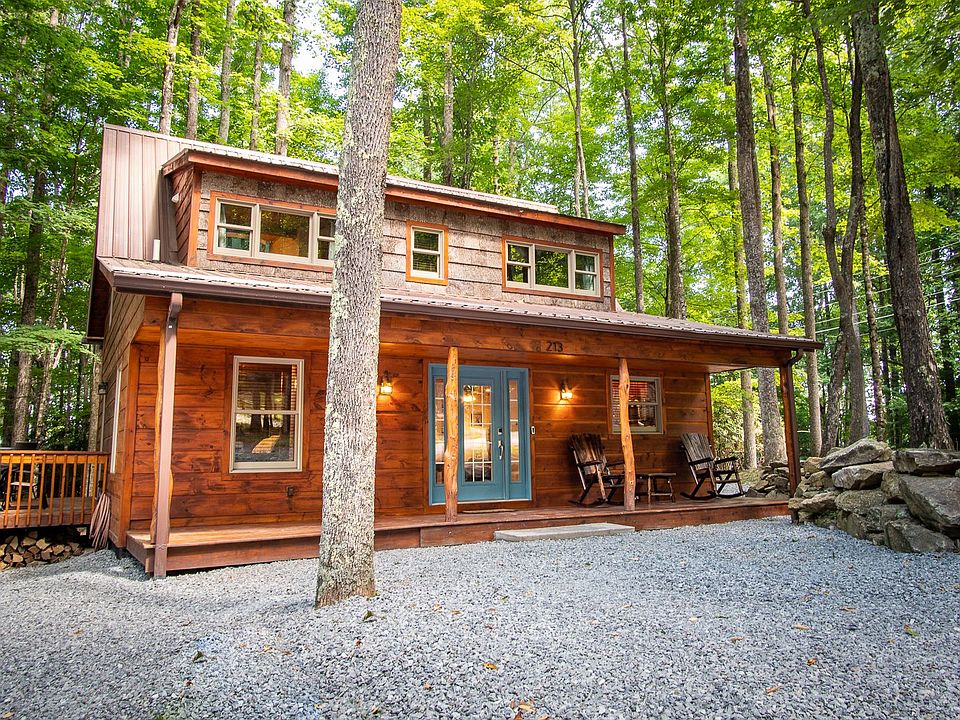 1st image of 213 Rhododendron Dr