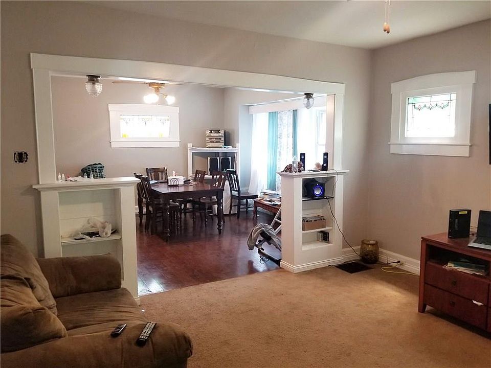 2nd image of 1203 Dawson St