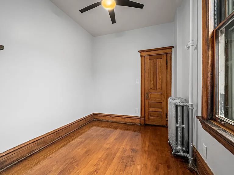 2120 W Race Ave — Photo 12