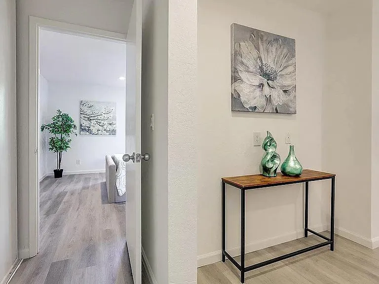 3300 Wolcott Cmn #102 — Photo 17