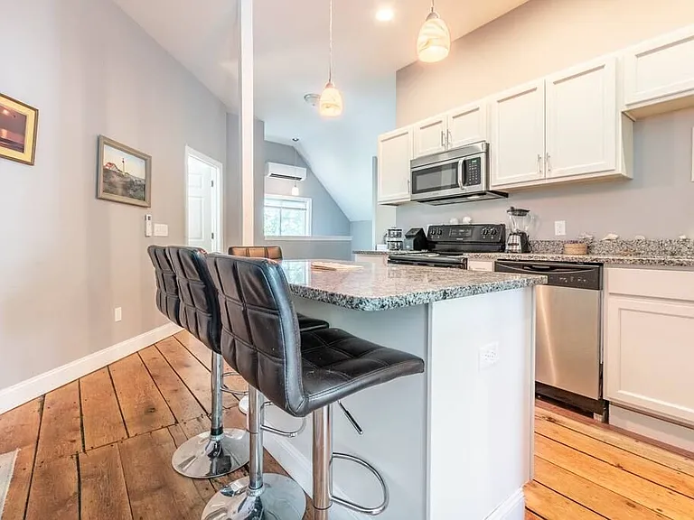 15 Fern Park Ave. — Photo 135