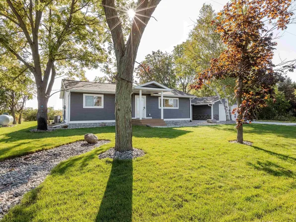 2041 S Carter Rd, Midland, MI 48642