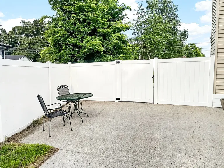 578 Donna Dr — Photo 16