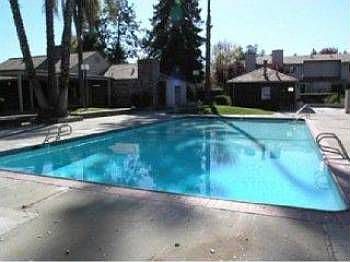 3rd image of 6076 Elmbridge Dr