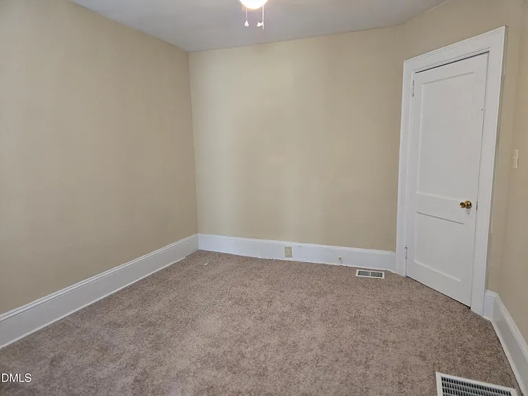 205 N Smithfield Rd — Photo 5