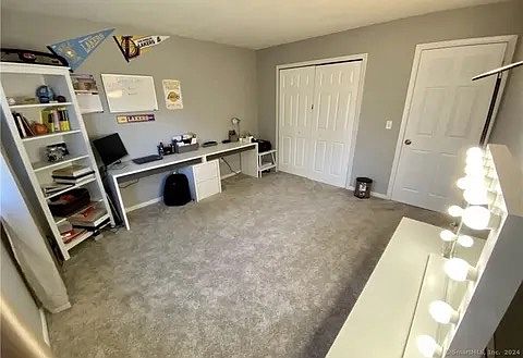 4th image of 1211 Twin Circle Dr