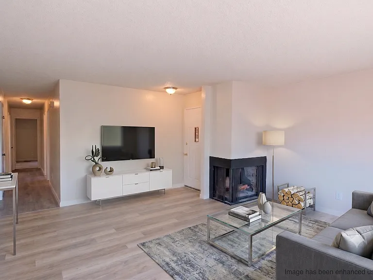 505 Mission Pl — Photo 7