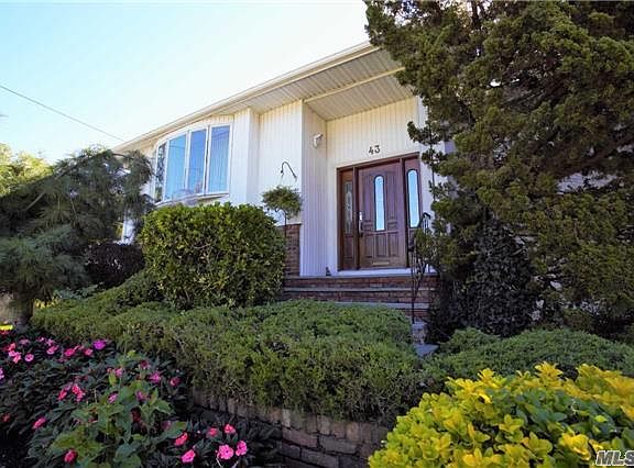 2nd image of E Fern Dr