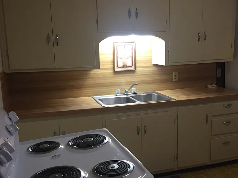 510 E Peoria Ave — Photo 2