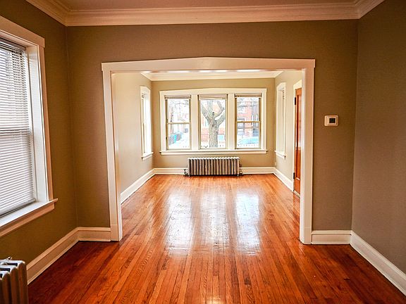 3rd image of 5527 W Potomac Ave #1