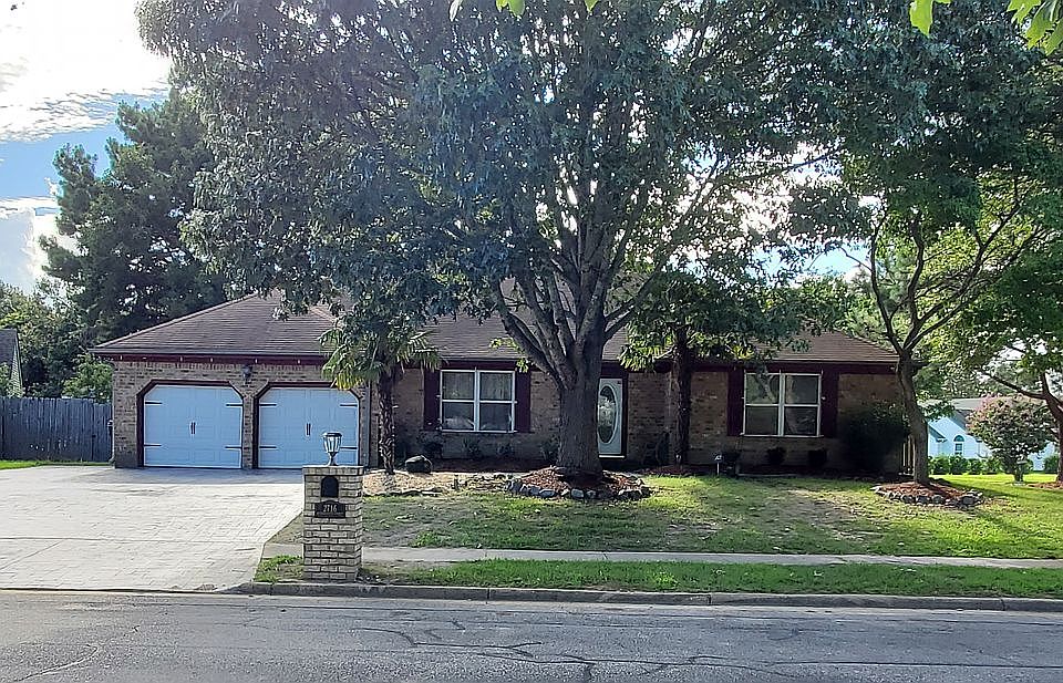 1st image of 2716 Bernadotte St