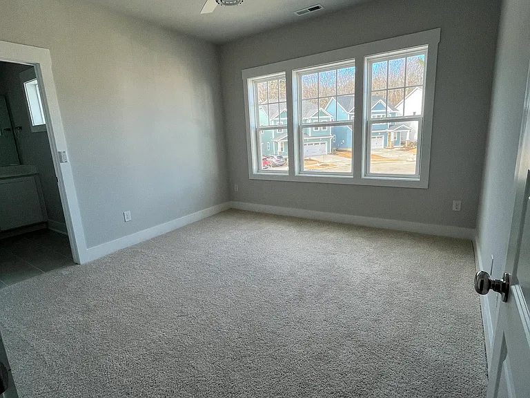 335 Beacon Dr — Photo 18