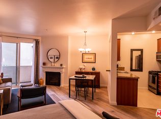 620 S Gramercy Pl APT 218, Los Angeles, CA 90005