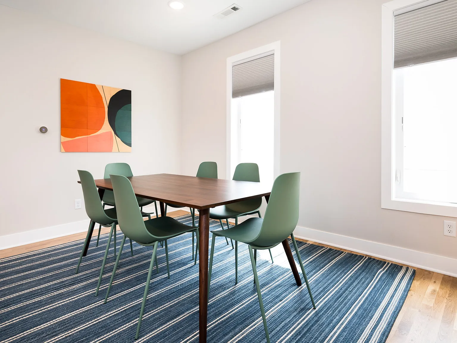 2 bed, 1200 sqft, $2,800 — Photo 3