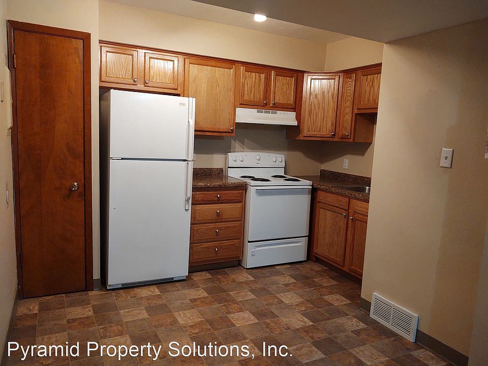 1st image of 1106 N Brobst St Unit 7