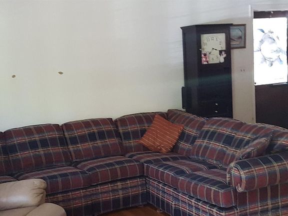 5th image of 205 Woodway Dr