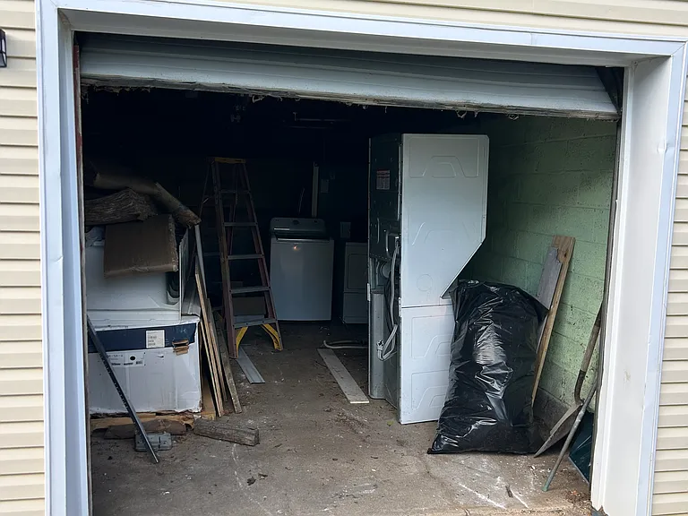 74 Robert St — Photo 3