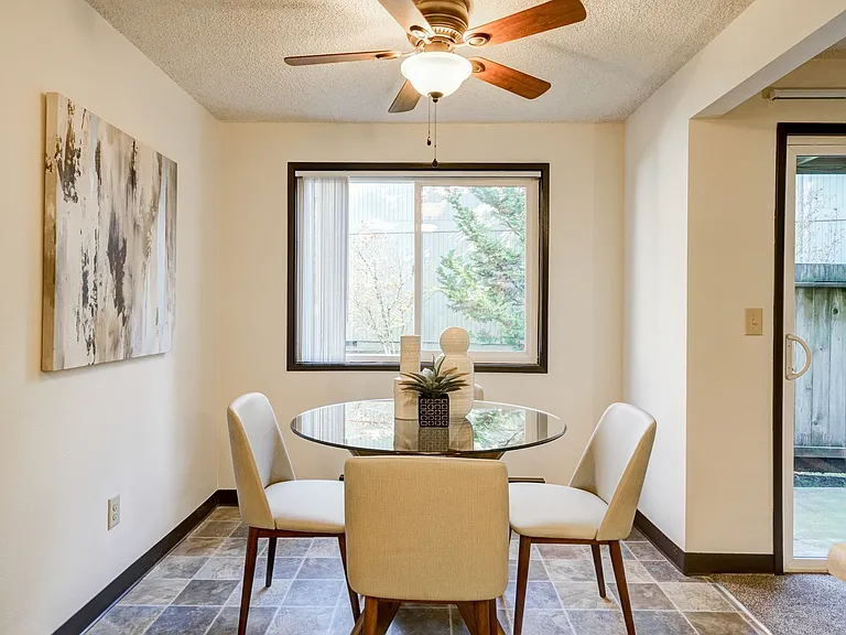 Cedar Crest Apartments — Photo 14