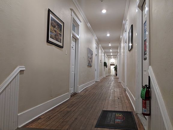 3rd image of 319 W B St