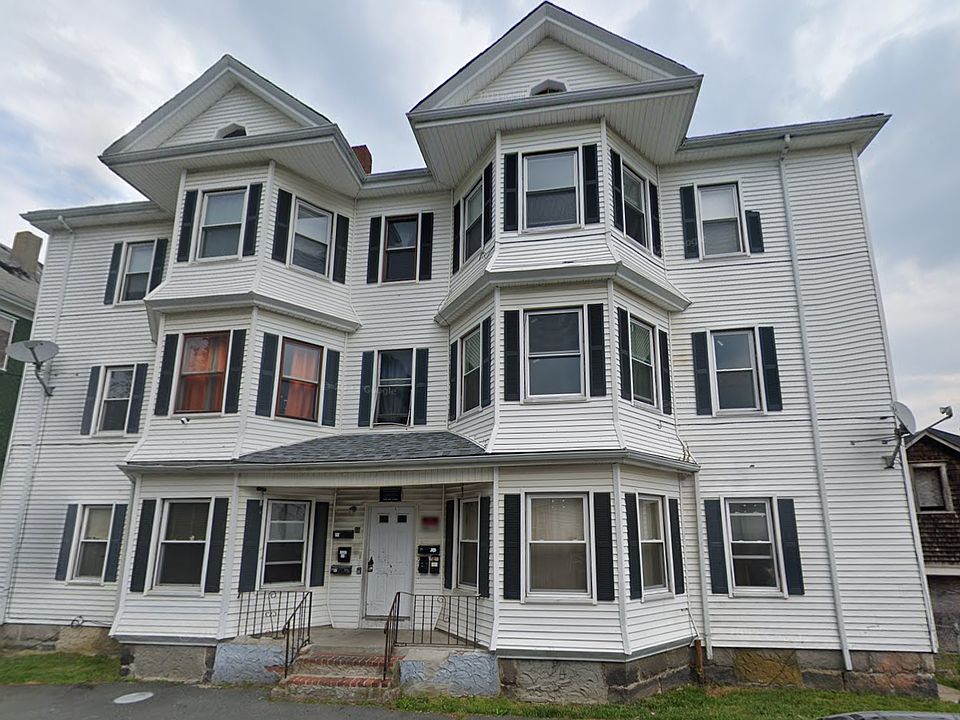 2nd image of 18 Myrtle St #2S